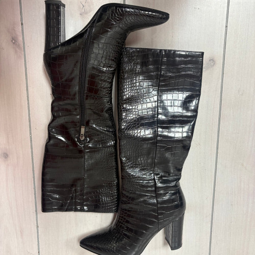 Used Unbranded Tall Boots 6 60093-S000371391 Vist Large View of Product Image Which is Used Unbranded Tall Boots 6