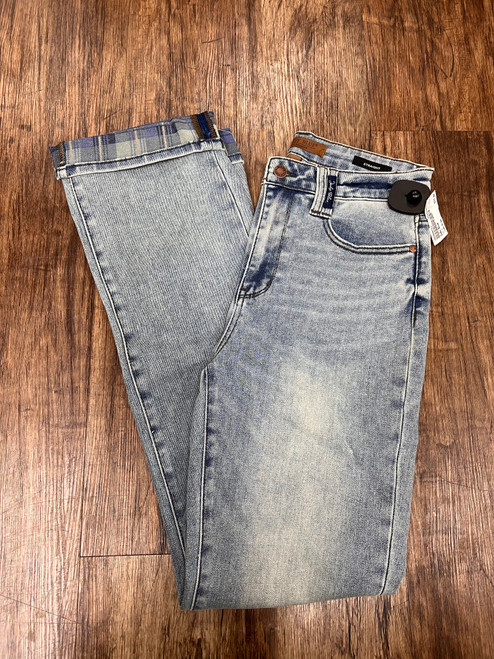 Used Judy Blue Denim 6-28 60043-S000896723 Vist Large View of Product Image Which is Used Judy Blue Denim 6-28