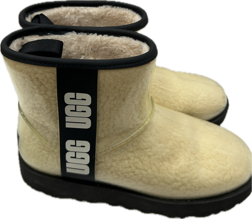 Vist Large View of Product Image Which is Used Ugg Australia Ankle Boots 7