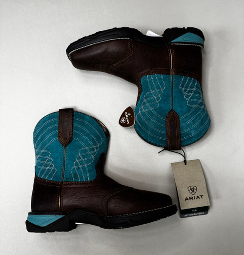 Vist Large View of Product Image Which is Used Ariat Outerwear Boots 6.5