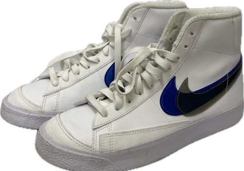 Vist Large View of Product Image Which is Used Nike Casual Shoes 9