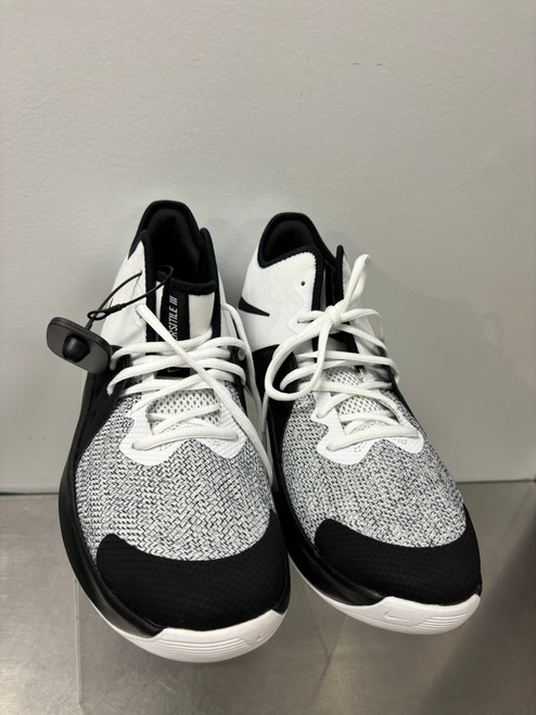 Vist Large View of Product Image Which is Used Nike Mens Athletic Shoes 12