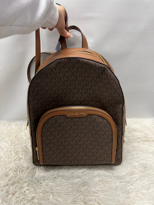 Used Michael Michael Kors Xlarge Leather Handbag 60132-S000116650 Vist Large View of Product Image Which is Used Michael Michael Kors Xlarge Leather Handbag