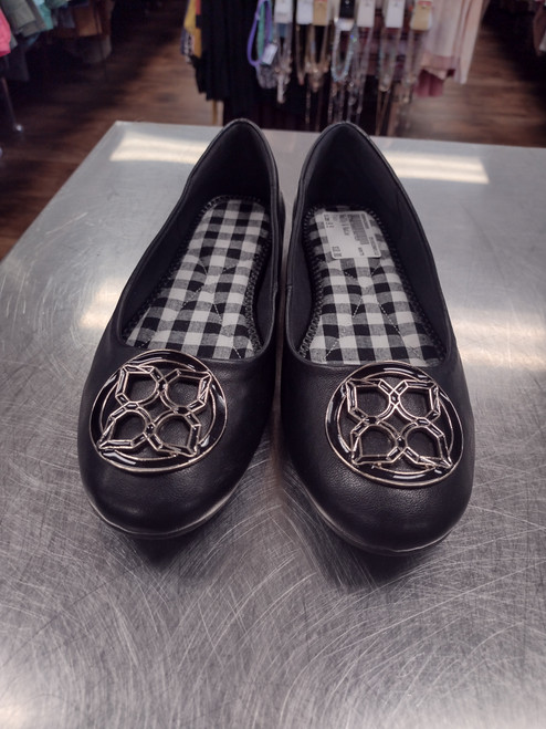 Vist Large View of Product Image Which is Used Kelly & Katie Flats 9.5