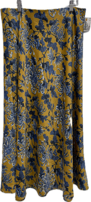 Used Banana Republic Long Skirt 8-29 60030-S000877913 Vist Large View of Product Image Which is Used Banana Republic Long Skirt 8-29