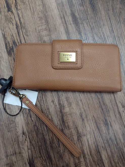 Used Fossil Wristlet 60112-S000428109 Vist Large View of Product Image Which is Used Fossil Wristlet