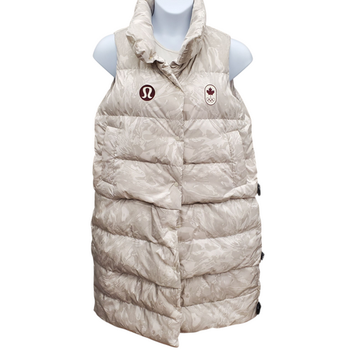 Used Lululemon Athletica Long Heavy Extendable Vest M-8/10 60098-S000124448 Vist Large View of Product Image Which is Used Lululemon Athletica Long Heavy Extendable Vest M-8/10