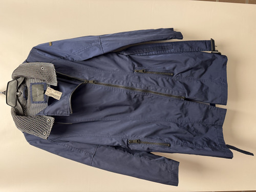 Used Unbranded Long Light Jacket M-8/10 60107-S000303750 Vist Large View of Product Image Which is Used Unbranded Long Light Jacket M-8/10