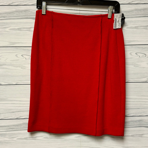 Used St John Short Skirt 8-29 60071-S000615812 Vist Large View of Product Image Which is Used St John Short Skirt 8-29