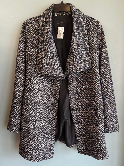 Vist Large View of Product Image Which is Used Banana Republic belted Short Light Jacket M-8 off5