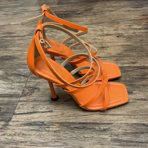 Used Michael Michael Kors High Heels 6 60004-S000636000 Vist Large View of Product Image Which is Used Michael Michael Kors High Heels 6