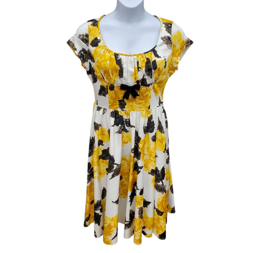 Vist Large View of Product Image Which is Used Pinup Couture Long Dress F 1X-18