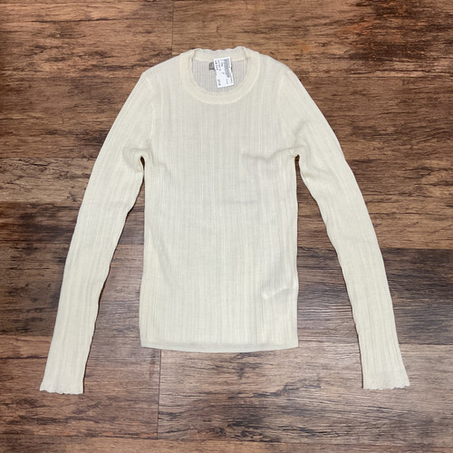 Used J. Crew Long Sleeve Top S-4/6 60004-S000636194 Vist Large View of Product Image Which is Used J. Crew Long Sleeve Top S-4/6