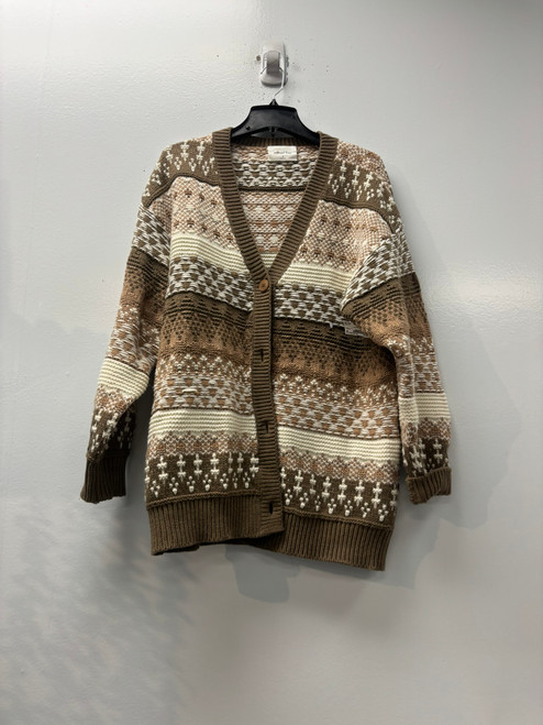 Used Aritzia Heavyweight Sweater M-8/10 60130-S000229450 Vist Large View of Product Image Which is Used Aritzia Heavyweight Sweater M-8/10