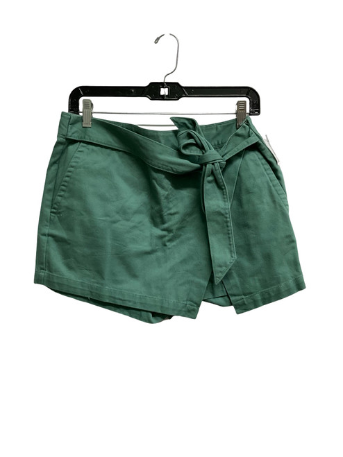 Vist Large View of Product Image Which is Used Vineyard Vines Shorts 6-28