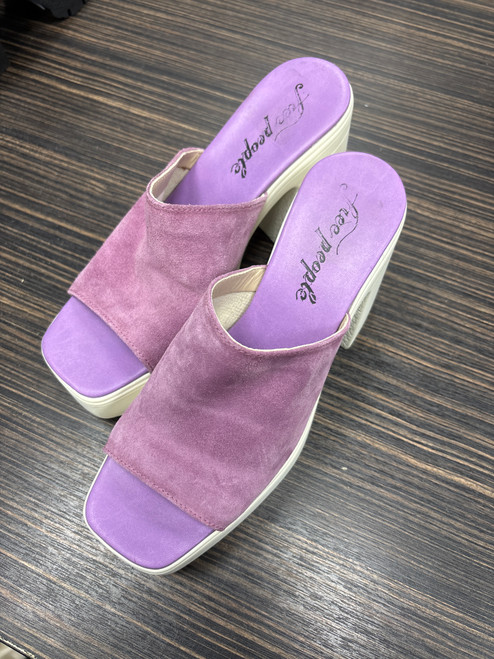 Used Unbranded Wedge Sandals 10 60032-S000655378 Vist Large View of Product Image Which is Used Unbranded Wedge Sandals 10