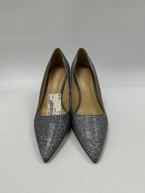 Vist Large View of Product Image Which is Used Ann Taylor Low Heels 6