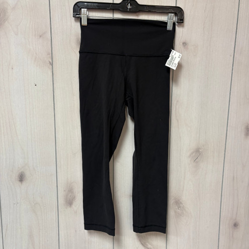 Used Lululemon Athletica Active Capri 4-27 60093-S000372933 Vist Large View of Product Image Which is Used Lululemon Athletica Active Capri 4-27