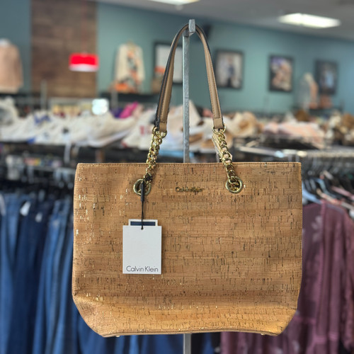 Used Calvin Klein Small Leather Handbag 60140-S000698408 Vist Large View of Product Image Which is Used Calvin Klein Small Leather Handbag