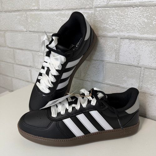 Used Adidas Casual Shoes 8 60059-S000839700 Vist Large View of Product Image Which is Used Adidas Casual Shoes 8