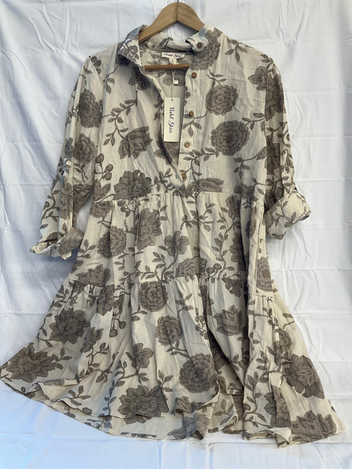 Vist Large View of Product Image Which is Used Unbranded Short Dress F M-8/10