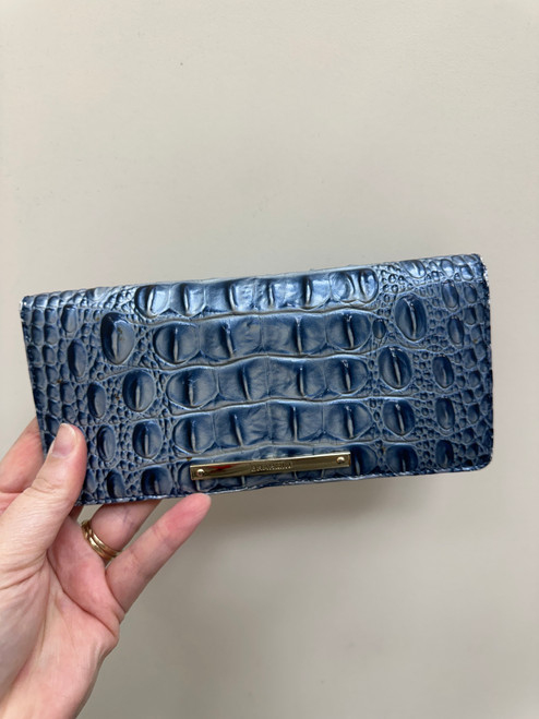 Used Brahmin Leather Wallet 60032-S000655610 Vist Large View of Product Image Which is Used Brahmin Leather Wallet