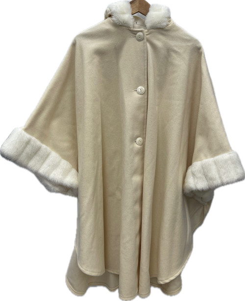 Used Unbranded Short HeavyCoat M-8/10 60030-S000879180 Vist Large View of Product Image Which is Used Unbranded Short HeavyCoat M-8/10