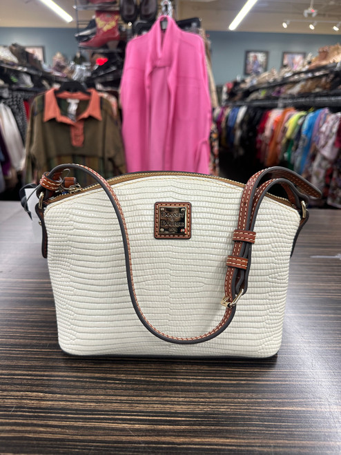 Used Dooney & Bourke Small Leather Handbag 60031-S000788776 Vist Large View of Product Image Which is Used Dooney & Bourke Small Leather Handbag