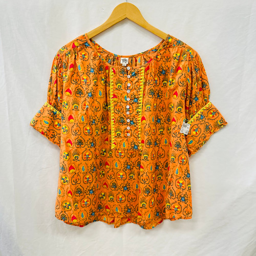 Vist Large View of Product Image Which is Used Ivy Jane Short Sleeve Top XS-0/2
