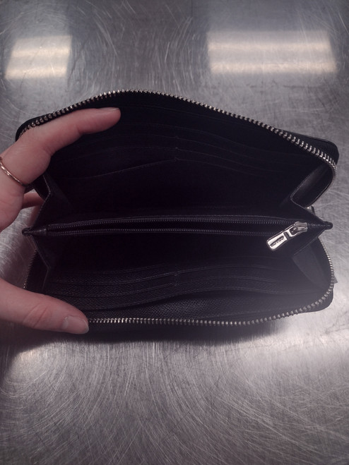 Used Coach Wallet 60112-S000428378 Vist Large View of Product Image Which is Used Coach Wallet