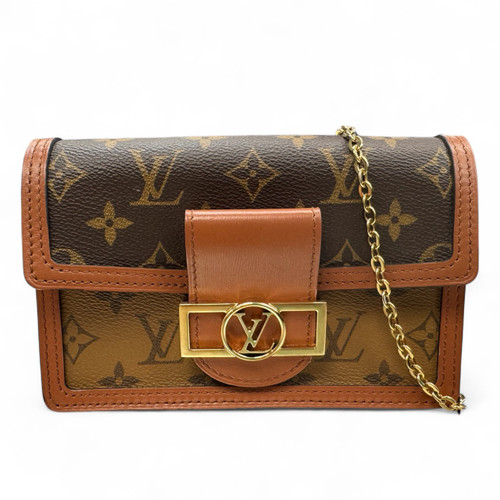 Used Louis Vuitton Large Leather Handbag 60099-S000342853 Vist Large View of Product Image Which is Used Louis Vuitton Large Leather Handbag