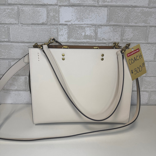 Vist Large View of Product Image Which is Used Coach Xlarge Leather Handbag