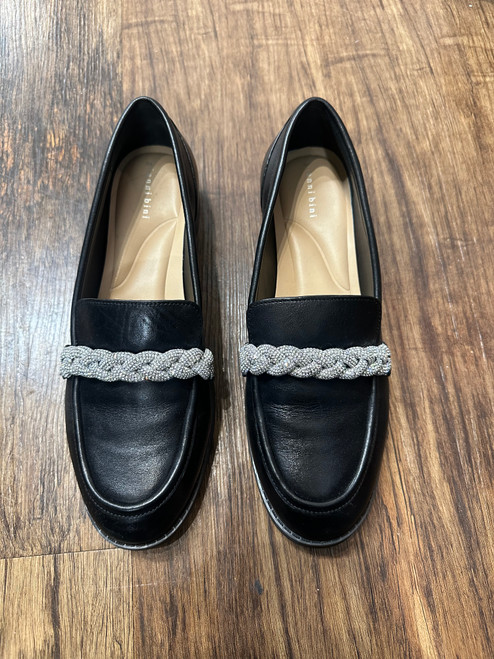 Vist Large View of Product Image Which is Used Gianni Bini Clogs 8.5