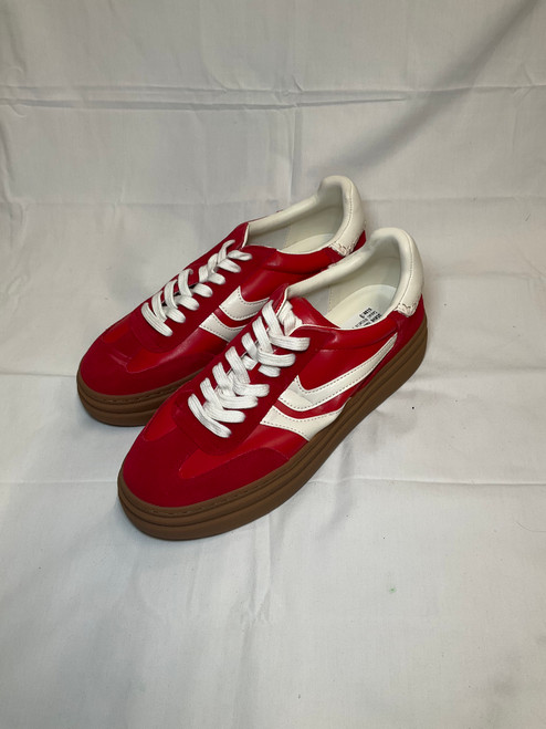 Vist Large View of Product Image Which is Used Steve Madden Casual Shoes 9