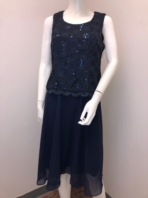 Vist Large View of Product Image Which is Used Laura Petites Short Dress F M-8/10