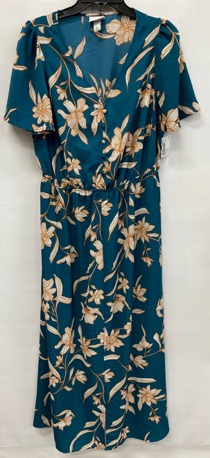 Vist Large View of Product Image Which is Used Ava & Viv Long Dress F 1X-18