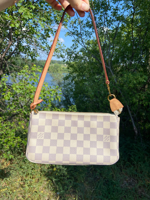 Vist Large View of Product Image Which is Used Louis Vuitton Small Leather Handbag