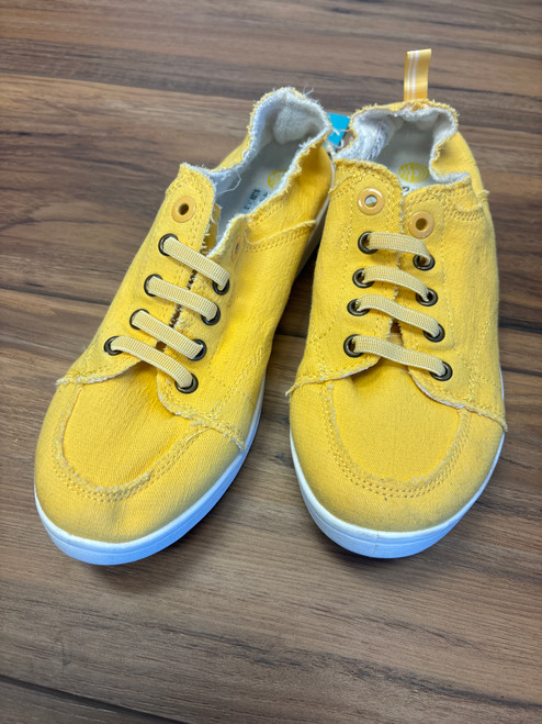 Vist Large View of Product Image Which is Nwt Vionic Performance Shoes 7.5