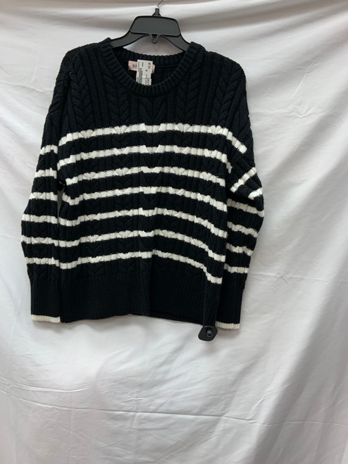 Vist Large View of Product Image Which is Used Unbranded Lightweight Sweater S-4/6