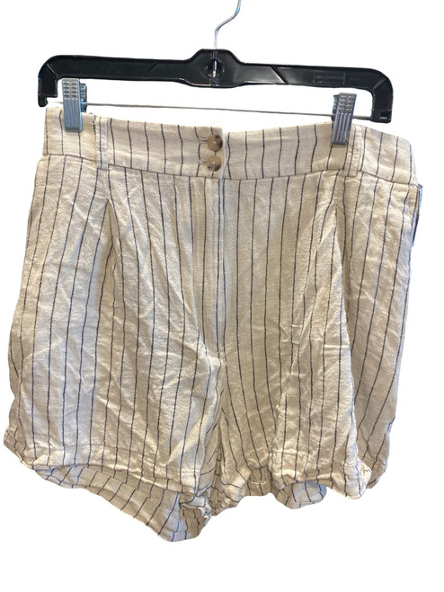 Vist Large View of Product Image Which is Used Dynamite Shorts 12-31
