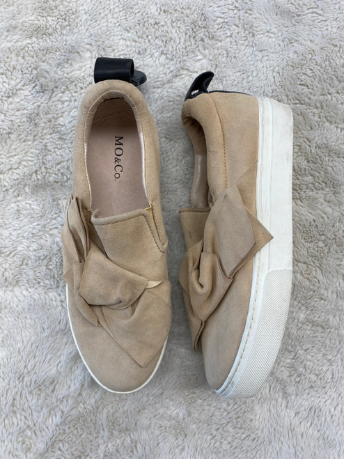 Vist Large View of Product Image Which is Used Mo&Co Casual Shoes 7