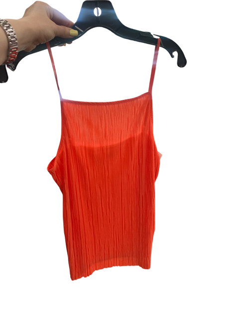 Vist Large View of Product Image Which is Used Club Monaco Tank Top S-4/6