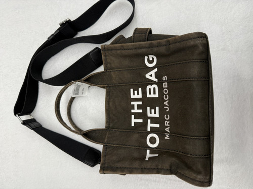 Vist Large View of Product Image Which is Used Unbranded Large Handbag