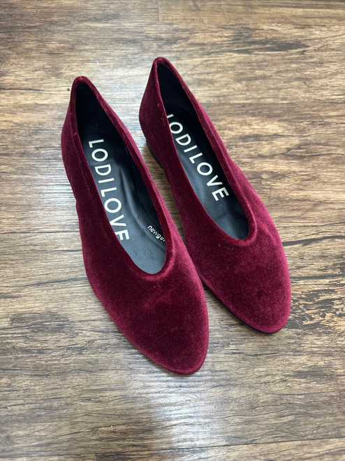 Vist Large View of Product Image Which is Used Unbranded Sandals 6.5