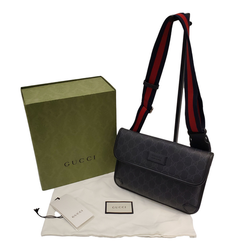 Vist Large View of Product Image Which is Used Gucci Black GG Supreme Small Leather Handbag