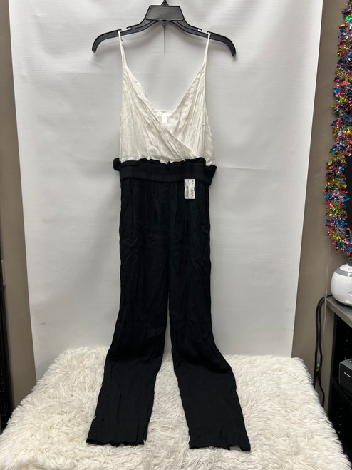 Vist Large View of Product Image Which is Used Leith Jumpsuit M-8/10