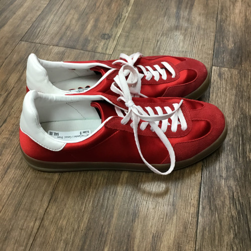 Vist Large View of Product Image Which is Used Jeffrey Campbell Casual Shoes 9