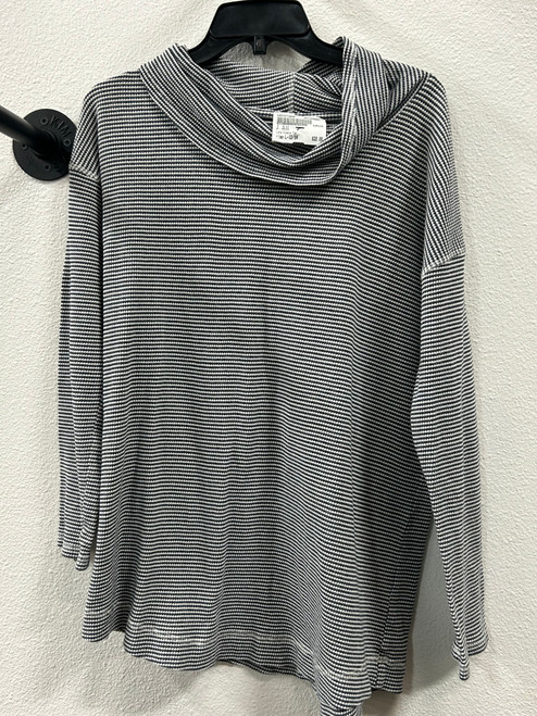 Vist Large View of Product Image Which is Used J. Jill Long Sleeve Top L-12/14