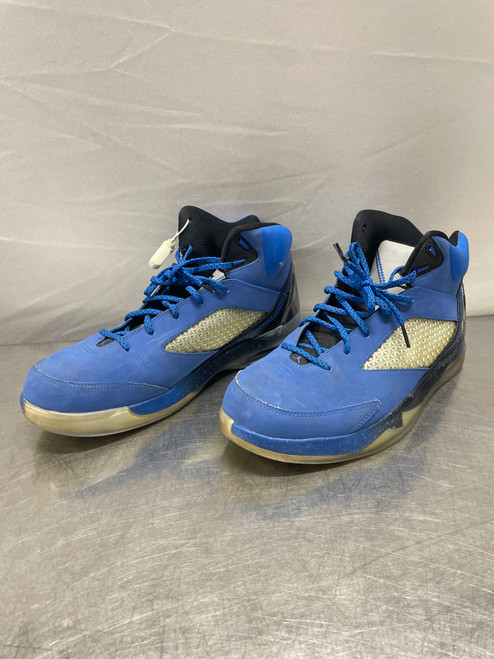 Vist Large View of Product Image Which is Used Blue Jordan Mens Athletic Shoes 11