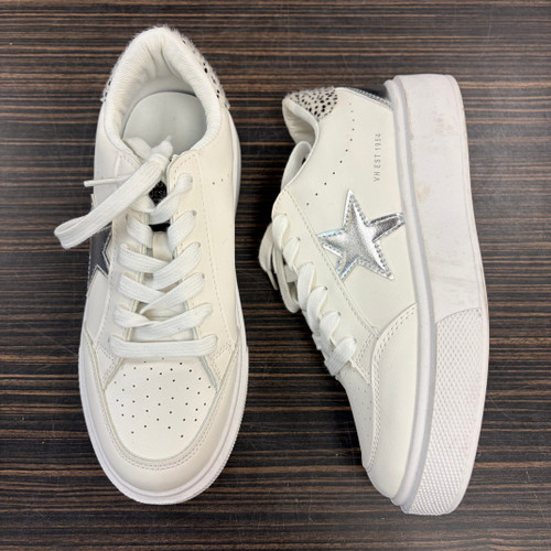 Vist Large View of Product Image Which is Used Vintage Havana Casual Shoes 7.5